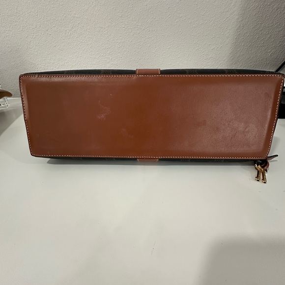 Celine Triomphe Canvas and Calfskin Toiletry Bag - Picture 14 of 15